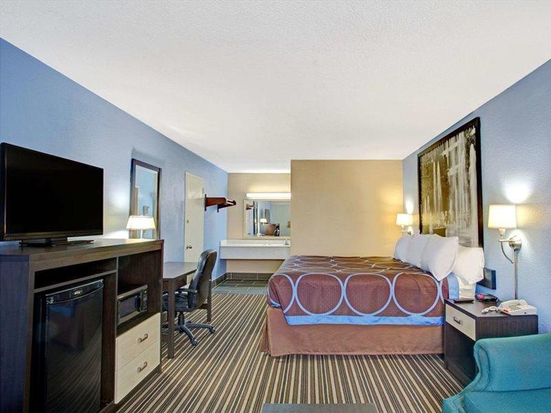 Downtown Inn & Studio Suites Мемфис Экстерьер фото