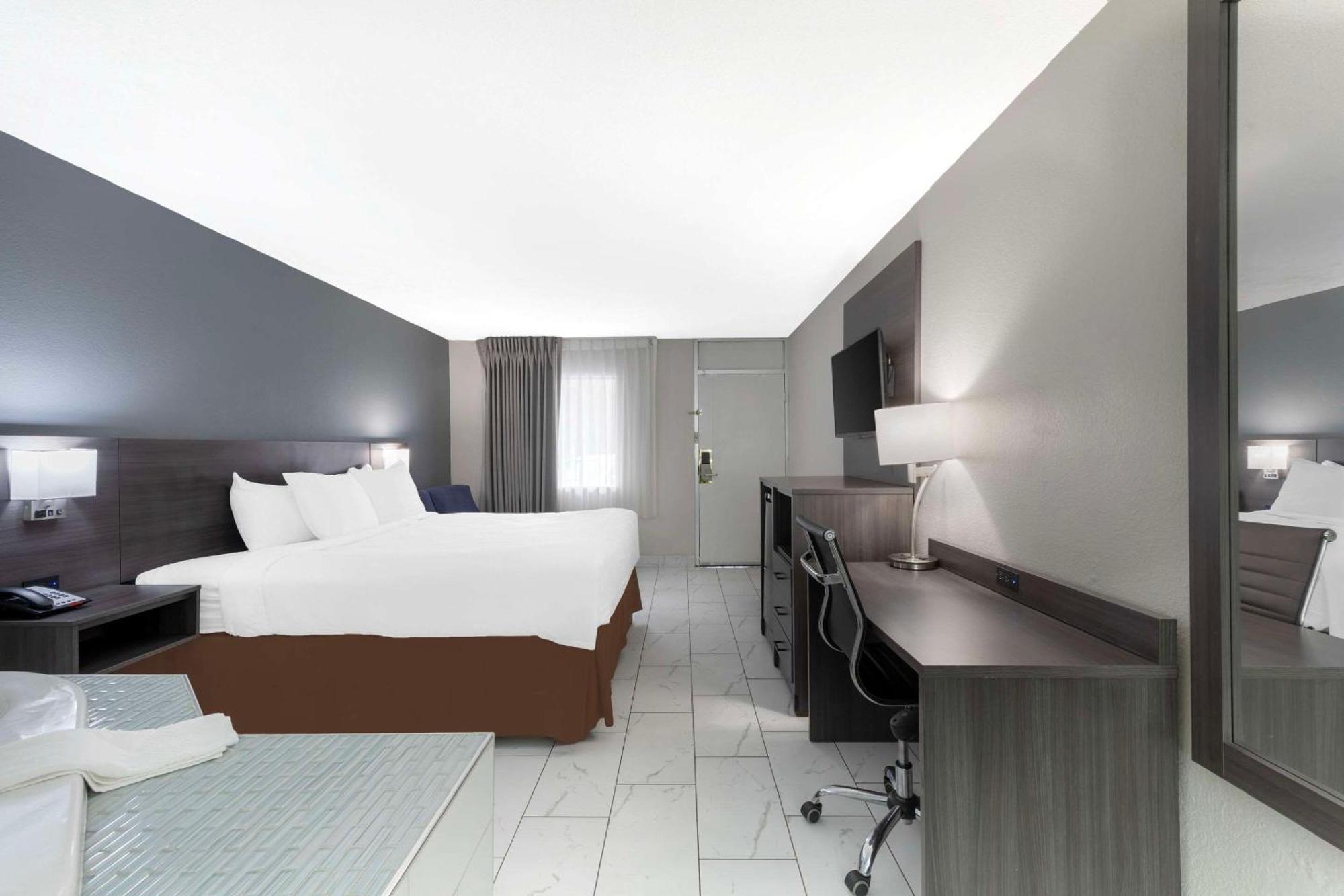 Downtown Inn & Studio Suites Мемфис Экстерьер фото