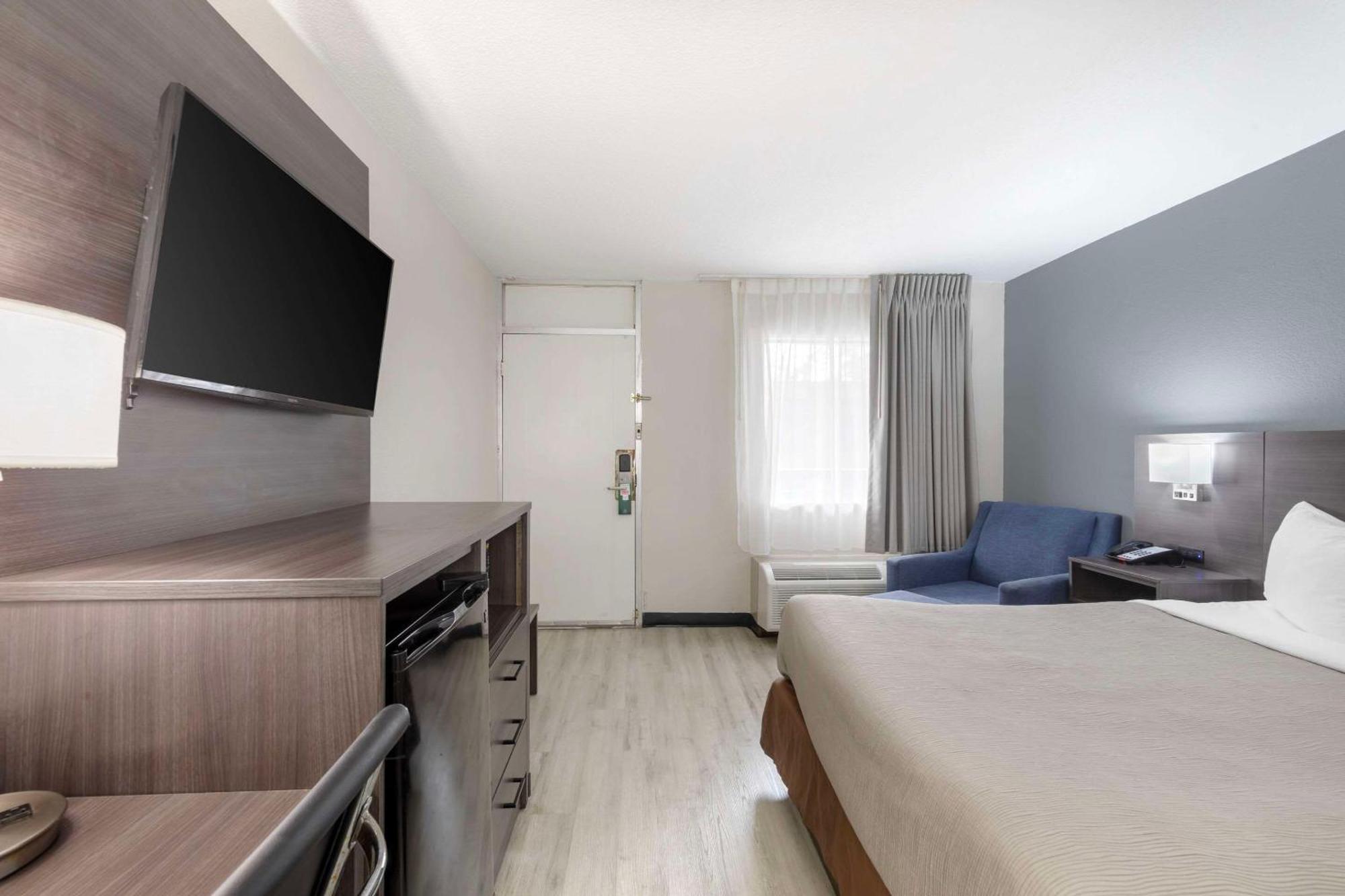 Downtown Inn & Studio Suites Мемфис Экстерьер фото