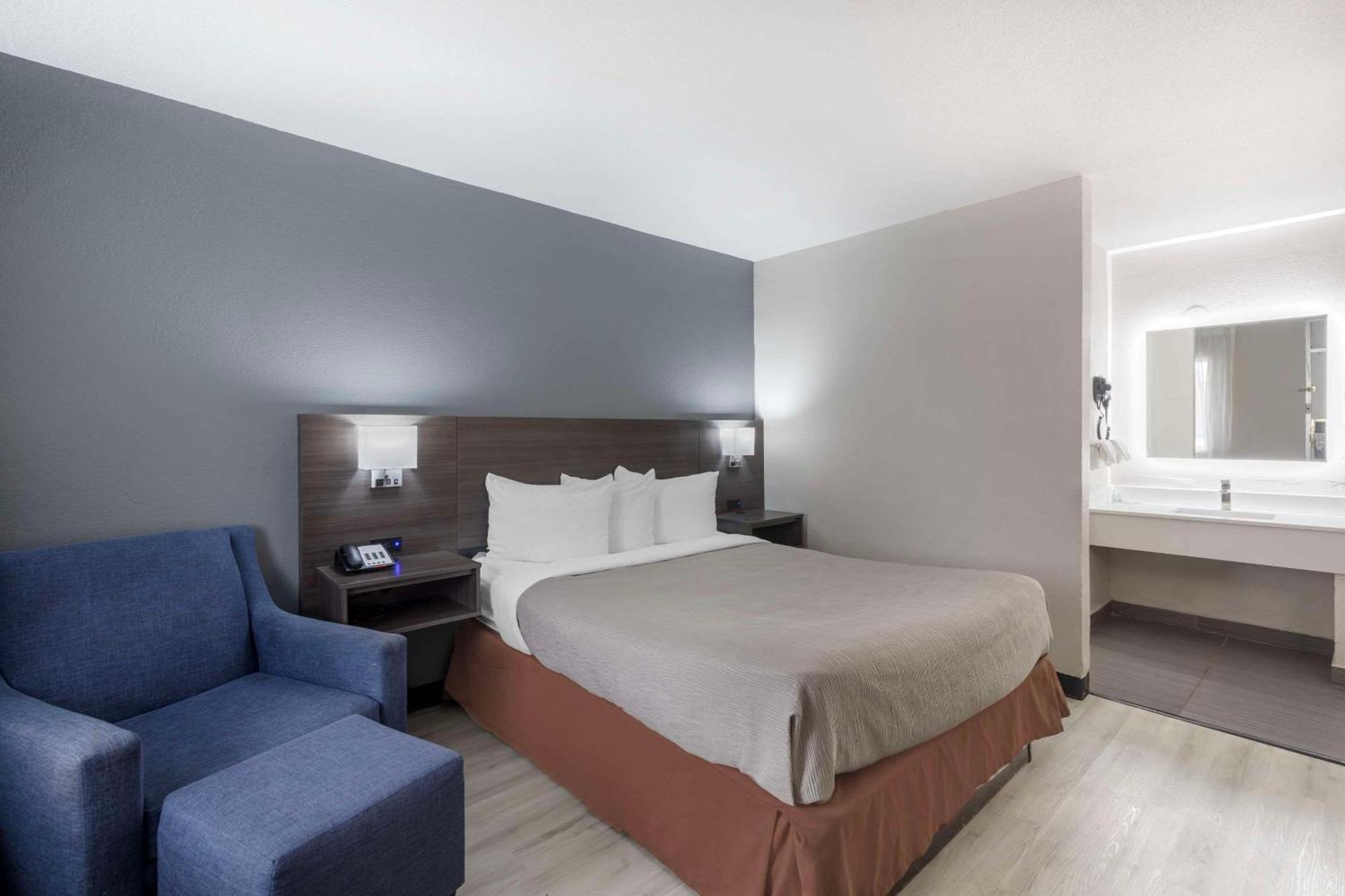 Downtown Inn & Studio Suites Мемфис Экстерьер фото