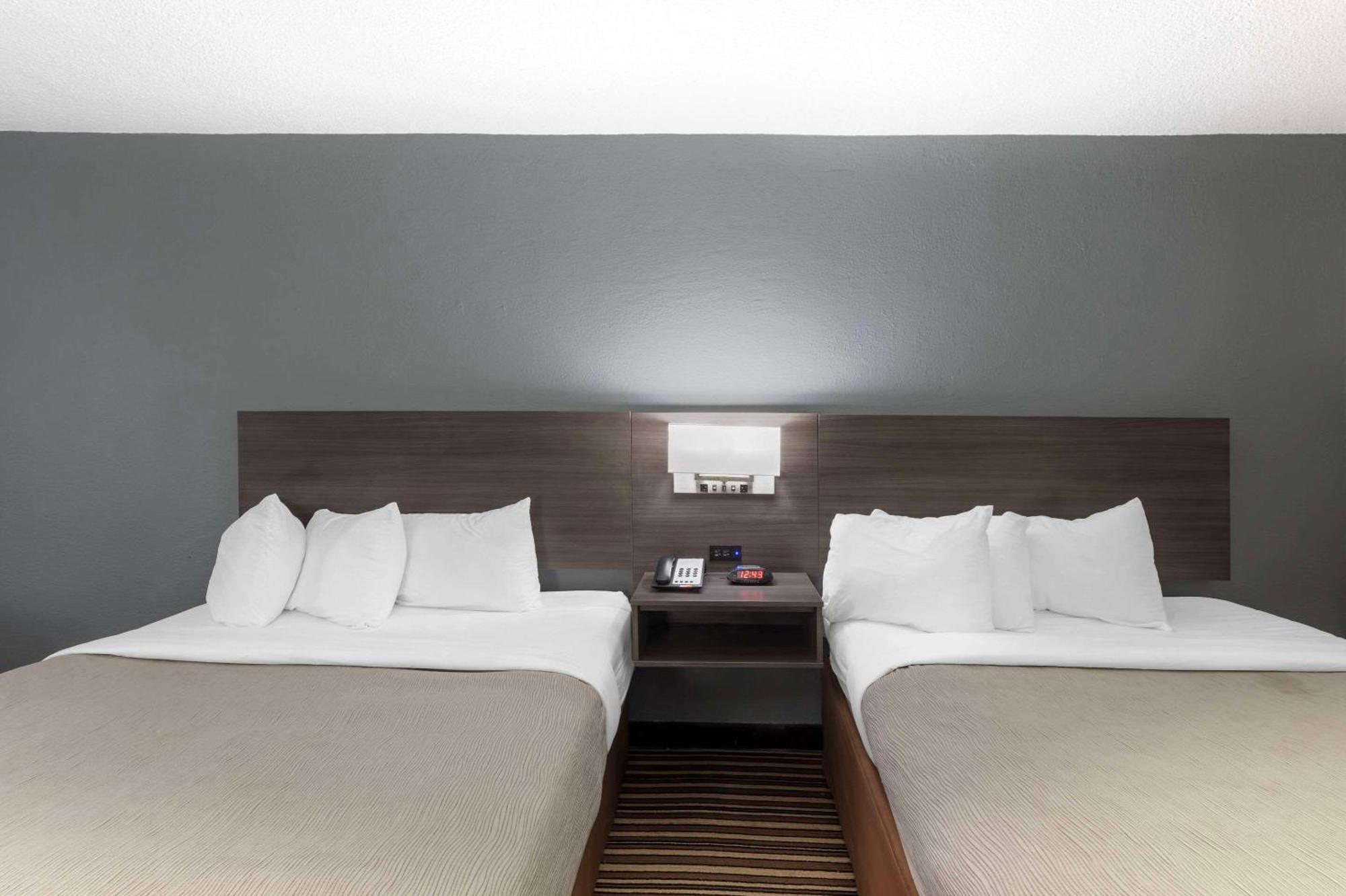 Downtown Inn & Studio Suites Мемфис Экстерьер фото